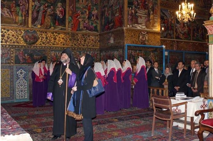 Նոր Ջուղայի հայկական եկեղեցի Քեթրին Էշթոնի այցելությունը հիստերիա է 
առաջացրել Ադրբեջանում