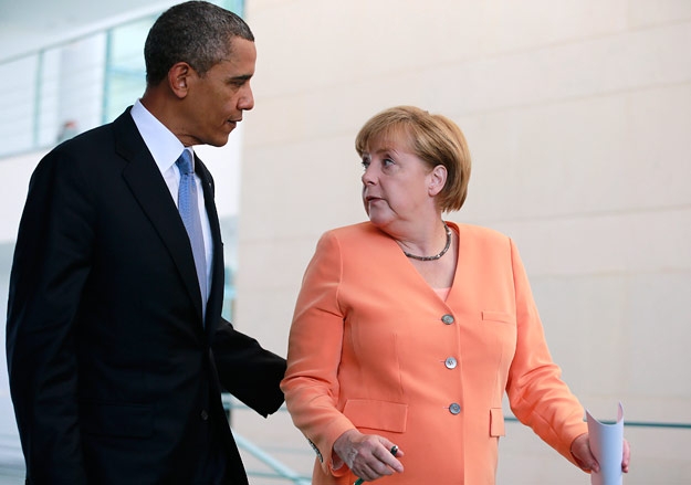 Обама обсудил с Меркель ситуацию на Украине
