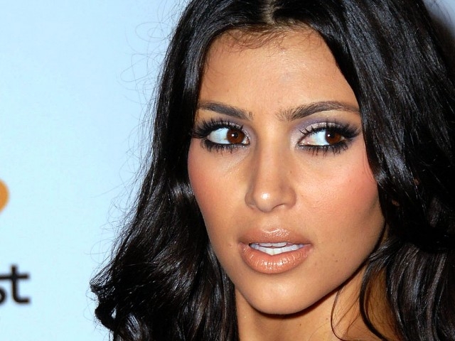 Kim Kardashian tweets on Kessab events