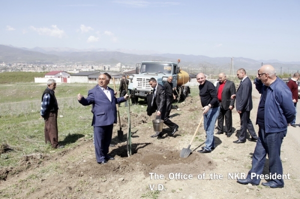 Bako Sahakyan participates in tree planting activities in Stepanakert