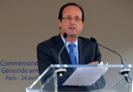 24 апреля Франсуа Олланд впервые примет участие в церемонии памяти жертв Геноцида 
армян в Париже 