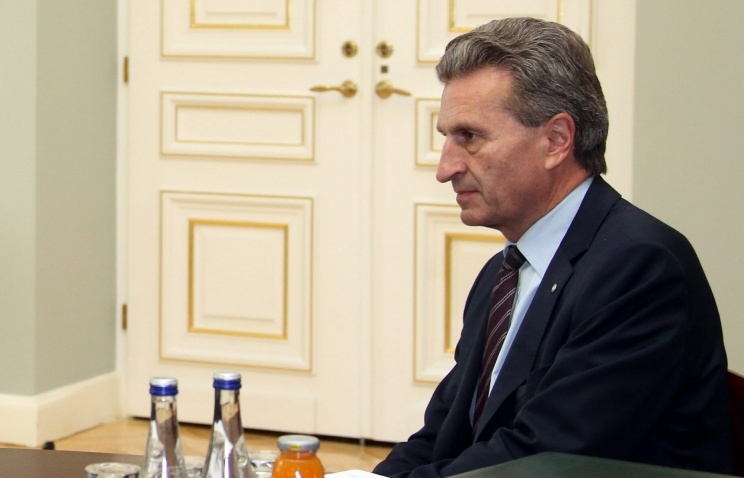 Еврокомиссар Эттингер пригласил глав минэнерго РФ и Украины на первую встречу по 
газу 