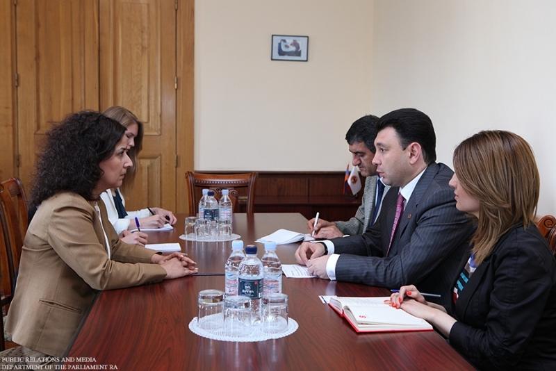 Armenian Parliament's Deputy Speaker hosts regional head of Konrad Adenauer Foundation