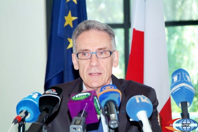 Посол считает невозможным продажу оружия Азербайджану со стороны Франции