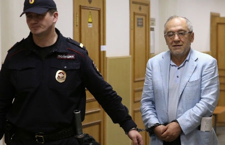 Լեւոն Հայրապետյանի փաստաբանը բողոքարկել է դատարանի մեղադրանքը 
