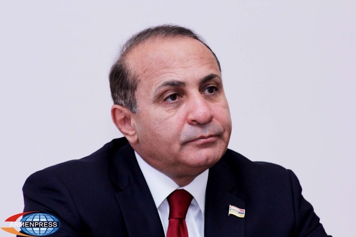 Премьер-министр Армении поручил в короткое время устранить проблемы с домами 
квартала «Муш-2» г. Гюмри