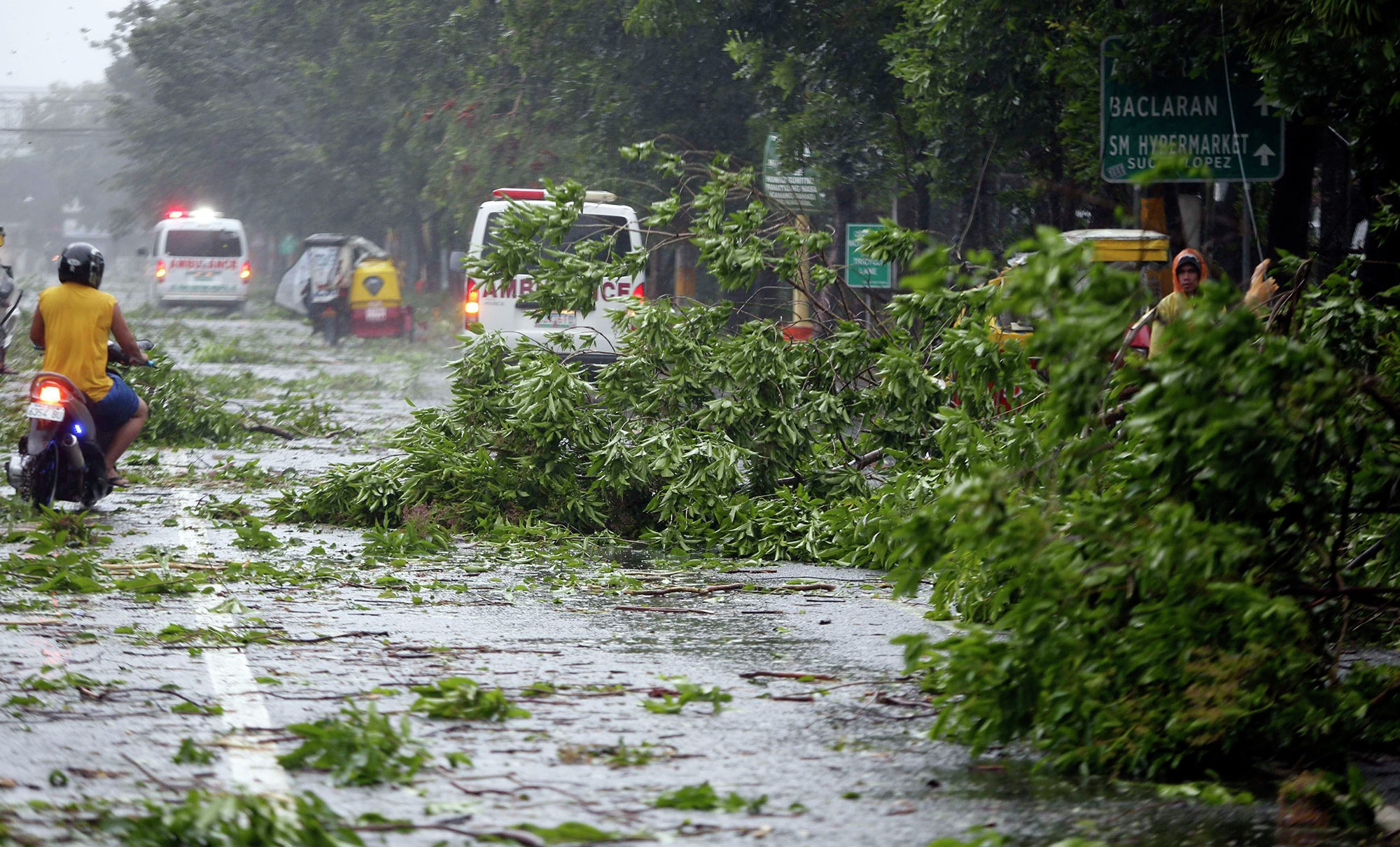 Typhoon Rammasun kills 62 in China