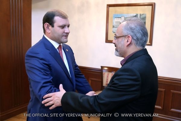 Мэр Еревана встретился с руководителем 5-го округа иранского города Исфахан