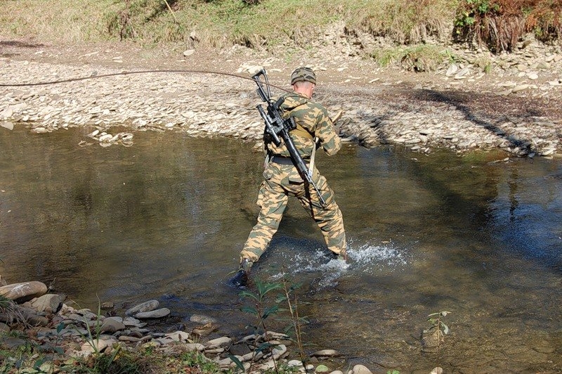 Разведчики ЮВО преодолевают горные реки на тактико-специальных учениях на полигоне 
Памбак 