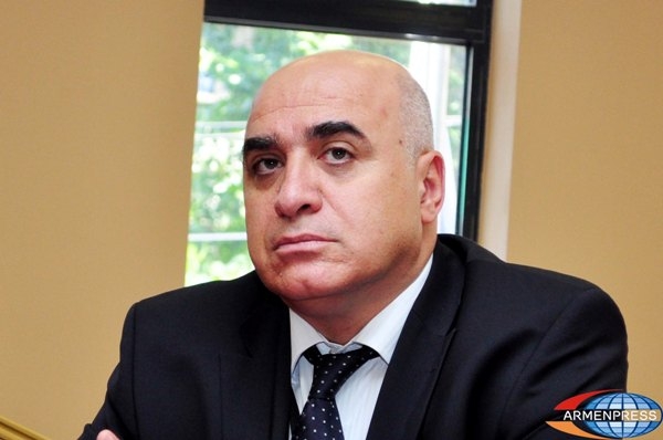 Санкции в отношении России еще не повод для беспокойства армянских 
предпринимателей: Арсен Казарян