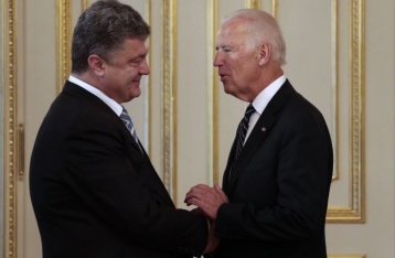 Biden and Poroshenko discussed humanitarian mission in eastern Ukraine