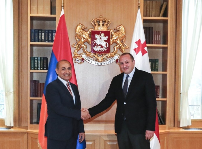 Ambassador Vardanyan delivers credentials to Georgian President