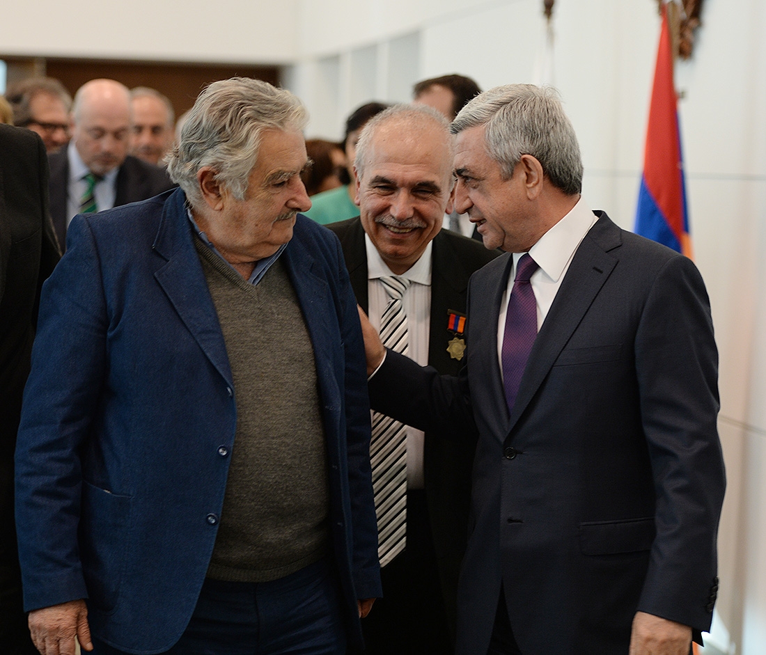 Armenia's President congratulates Uruguay's President on Independence Day