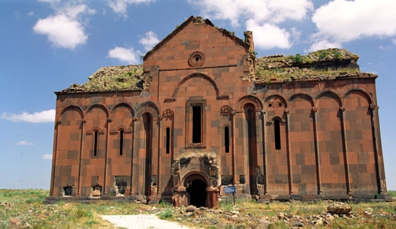 Turks promise to restore Cathedral of Ani