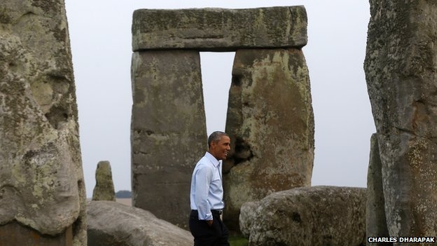 Barack Obama in Stonehenge visit on return from Nato summit