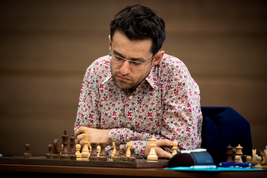 Aronian plays draw with Anand