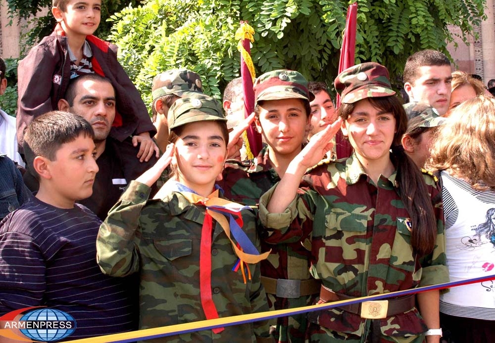 Ավելանում է պրոֆեսիոնալ զինծառայող դարձող հայ աղջիկների թիվը
