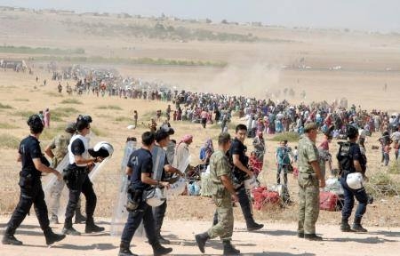 Մոտ հազար սիրիացի քրդեր փորձում են հատել Թուրքիայի սահմանը