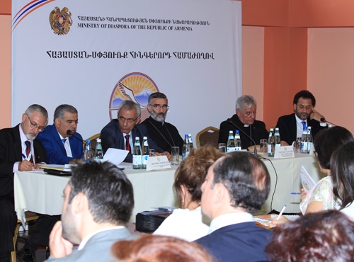«Հայաստան-Սփյուռք» համաժողովի շրջանակում կայացավ «Սիրիահայ համայնքի 
հիմնախնդիրները» թեմատիկ նիստը