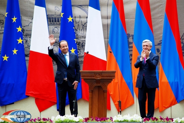 Франсуа Олланд рад  принять президента Армении в Париже в октябре