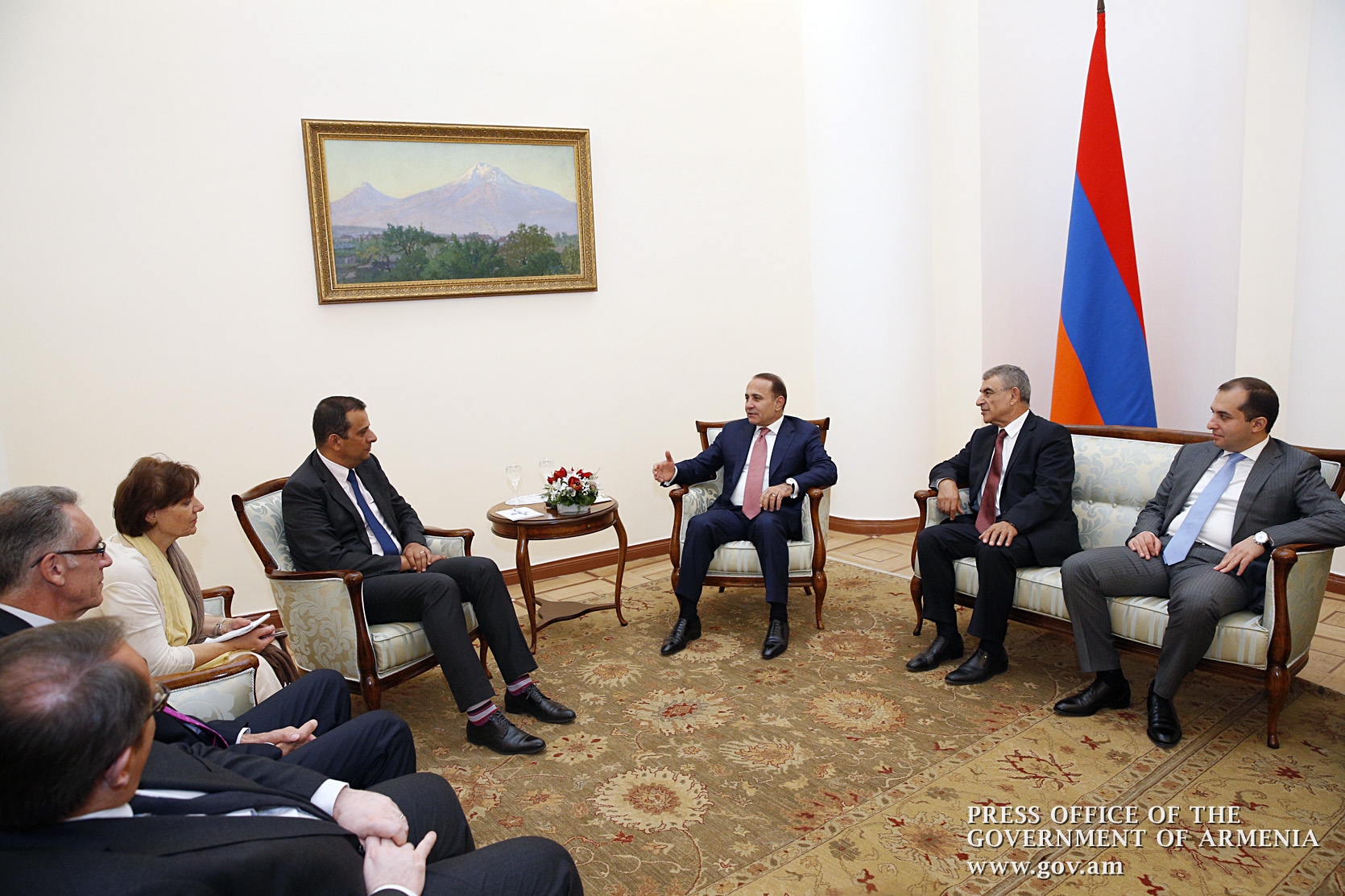 Премьер-министр Армении подчеркнул важность шагов Франции по криминализации 
отрицания Геноцида армян