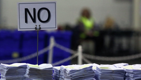 СМИ: тысячи шотландцев требуют пересмотреть результаты референдума