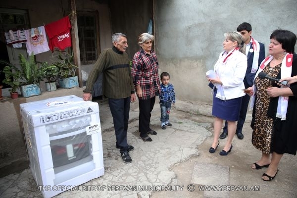 Երևանաբնակ 2796 ընտանիք որպես նվեր էլեկտրատեխնիկական սարքավորումներ 
կստանա 
