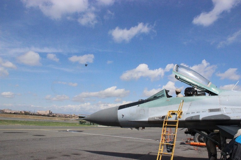 Ռուսաստանցի նորավարտ օդաչուները Հայաստանում սովորում են պիլոտաժի բարդ 
տարրեր