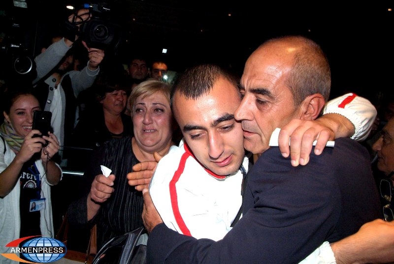 Former Armenian captive Hakob Injighulyan returns back home