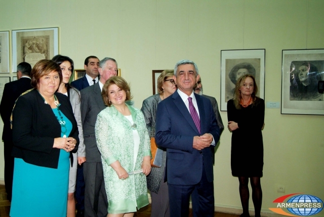 Թեոդոր Աքսենտովիչի ստեղծագործությունները ցուցադրվում են Հայաստանի 
ազգային պատկերասրահում