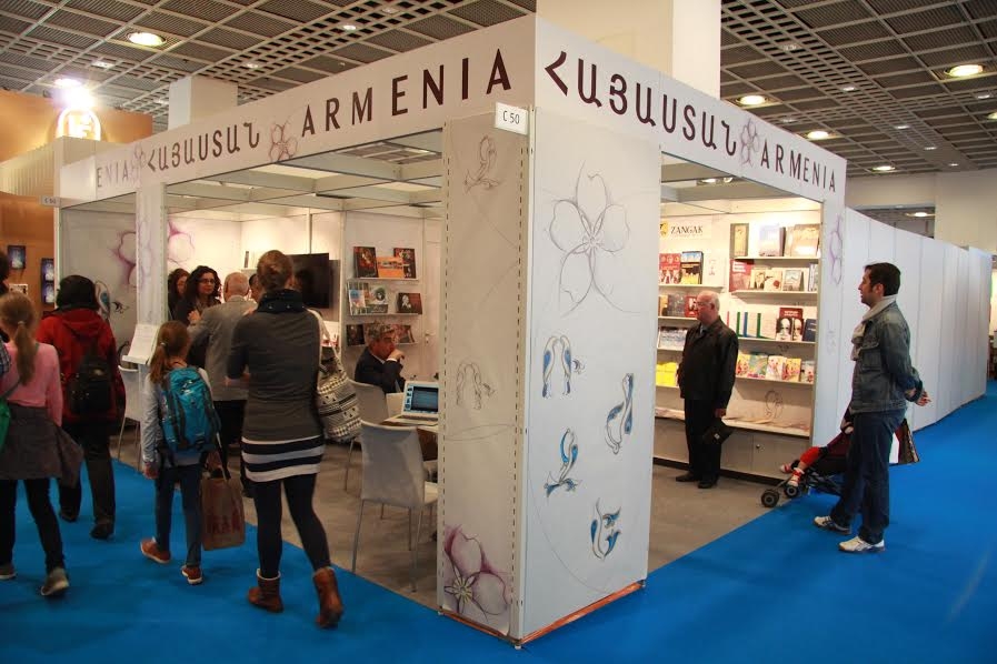 Armenian book stand raises interest in Frankfurt exhibition