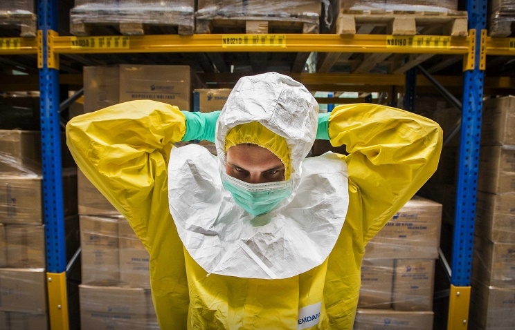 Канада поставит ВОЗ 800 экспериментальных вакцин от вируса Эбола