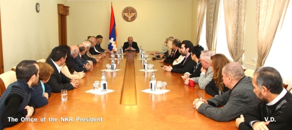 Karabakh President hosts International Poetry Festival participants