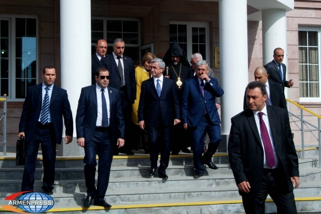 Президент Армении присутствовал на церемонии открытия Школы искусств «Вардуи» в 
Гюмри