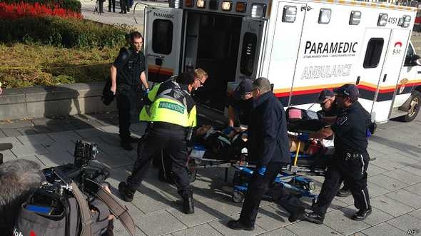 Стрелявший внутри парламента был убит: канадская полиция