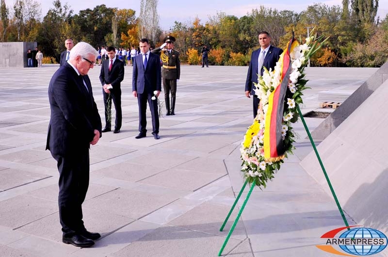 German Foreign Minister pays tribute to memory of Armenian genocide victims at 
Tsitsernakaberd
