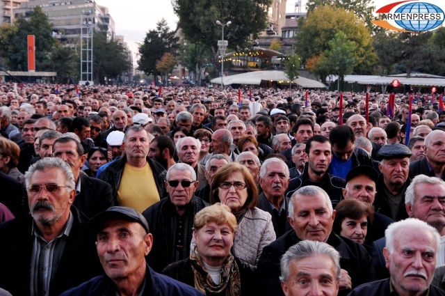 Եռյակի հոկտեմբերի 24-ի հանրահավաքին մասնակցել է 14 հազար 800 մարդ 
(լրացված)