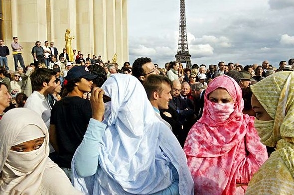 Европейцы склонны преувеличивать число мусульман, живущих в их странах