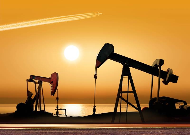 Иран попытается убедить Саудовскую Аравию снизить добычу нефти