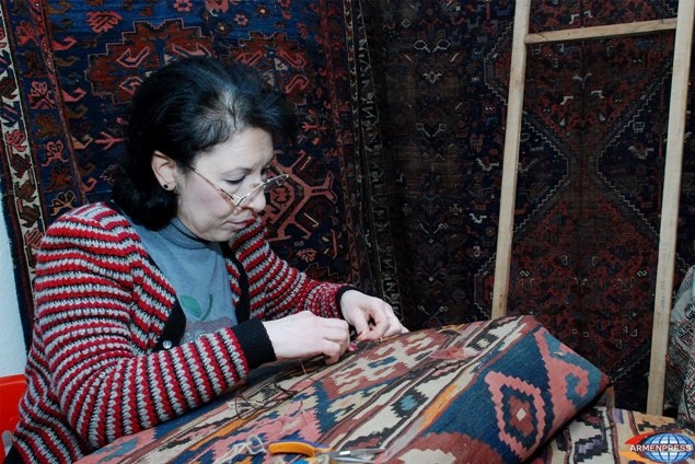 Carpet weaving factory opened in Hadrut