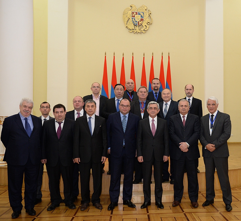 President receives heads of leading news agencies of Black Sea region and CIS countries