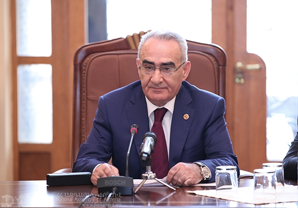 На заседании ОДКБ Галуст Саакян высказался об азербайджанских провокациях в августе 
у в ноябре