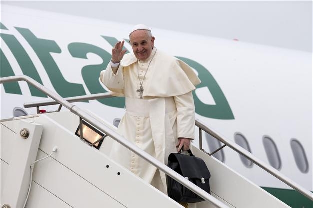 Папа Римский прибыл в Турцию