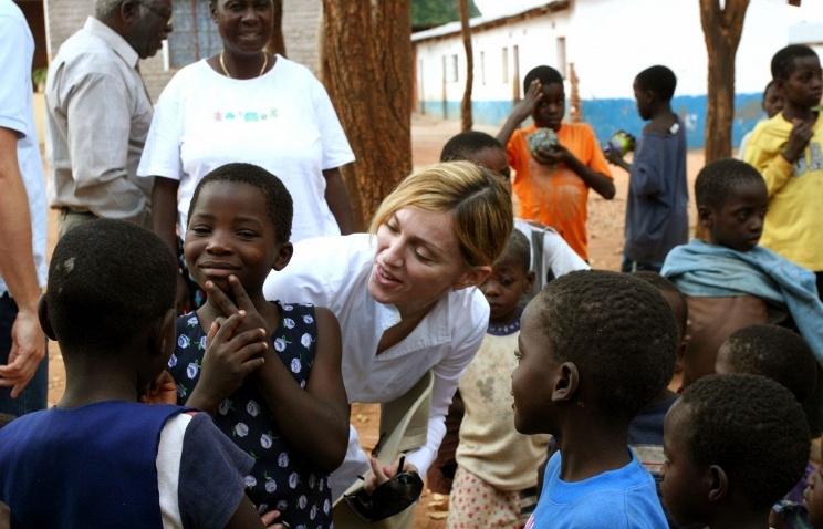 Мадонна открыла в Малави детскую больницу