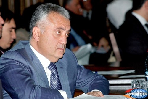 Armenia’s foreign-exchange reserves will be enough for 3.5 months in the worst-case 
scenario