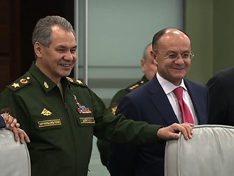 Министр обороны Армении принял участие в экскурсии российского коллеги по 
«российскому Пентагону»