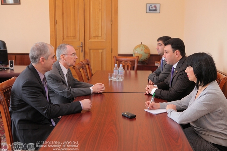 Ambassador grateful to Armenia for Greek Genocide condemning draft statement