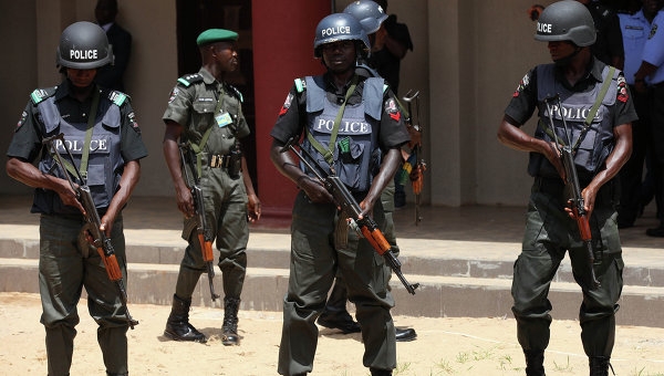 Комендантский час введен в нигерийском городе из-за нападения боевиков