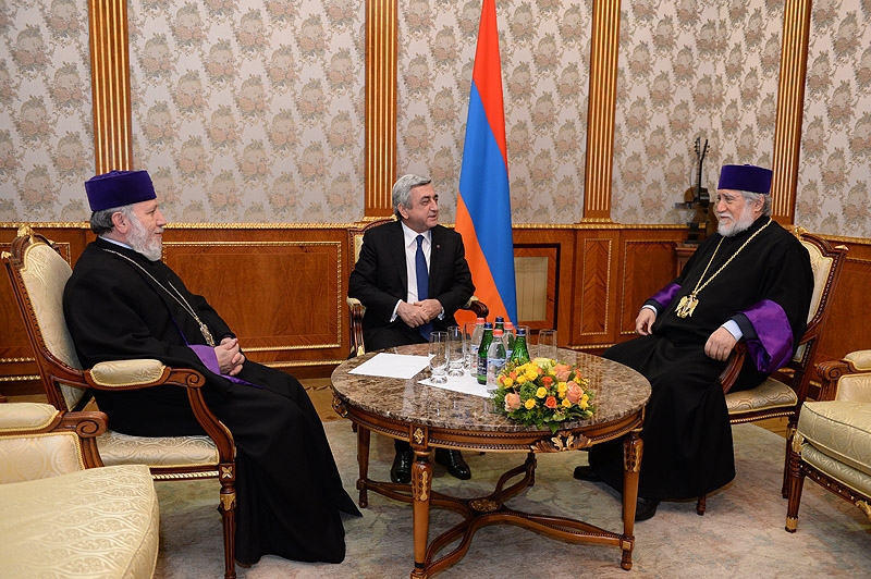 Armenia’s President meets with Catholicos of All Armenians and Catholicos of the Great 
House of Cilicia