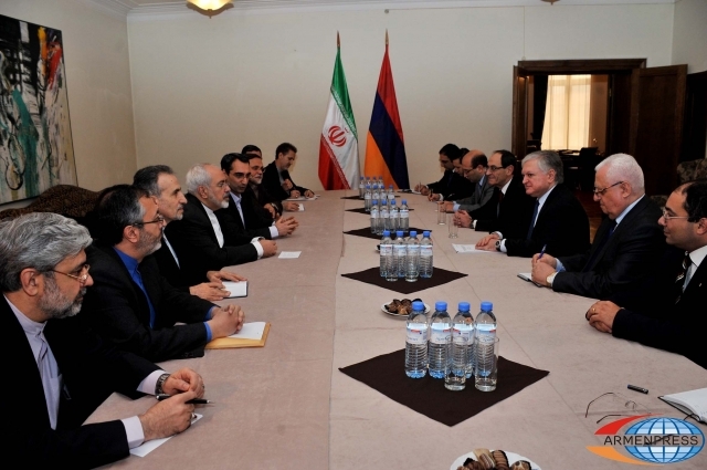 Иран придает большое значение расширению отношений с Арменией в самых разных 
областях 